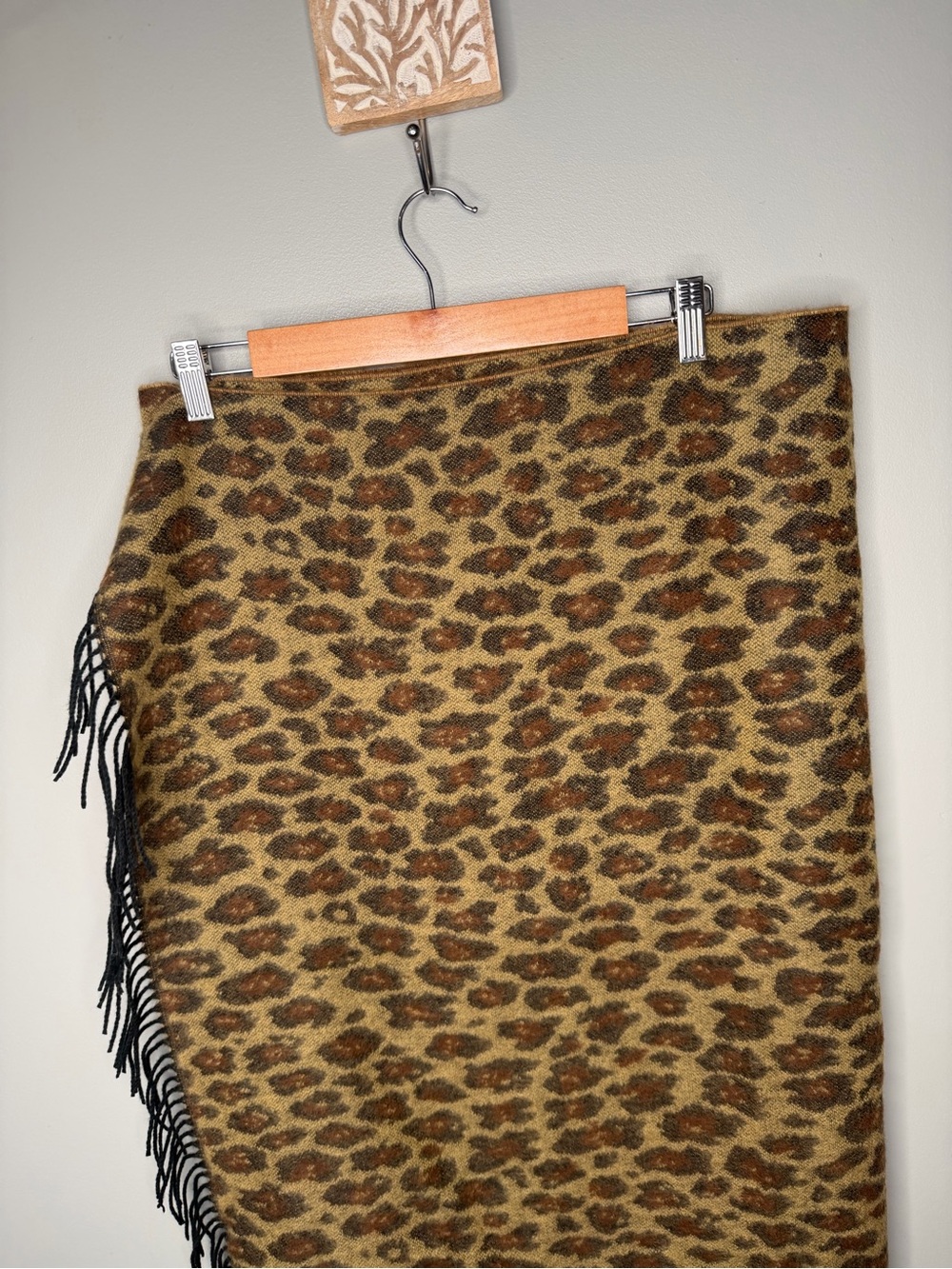 NWT Oak + Fort Leopard Print Scarf - Picture 5 of 13